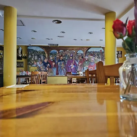 Convento De 3* Фонсебадон